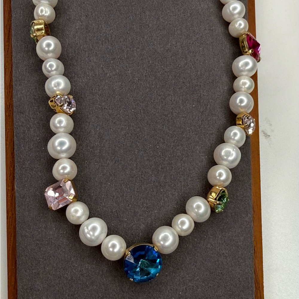 Martha Calvo Pearl Crystal Charm Necklace Gold Multicolor Statement 18” - Picture 7 of 9